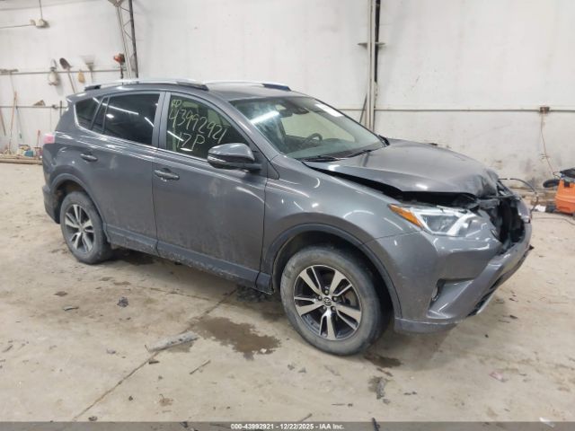 2017 TOYOTA RAV4 JTMWFREV8HJ107188