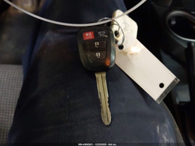 2017 TOYOTA RAV4 JTMWFREV8HJ107188 Photo 10