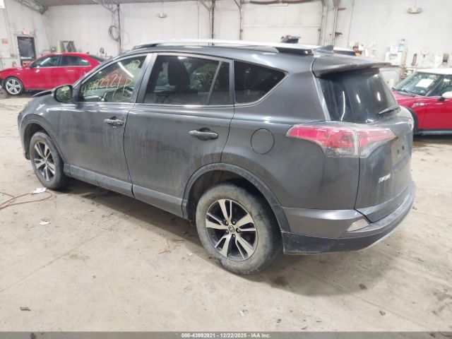 2017 TOYOTA RAV4 JTMWFREV8HJ107188 Photo 2