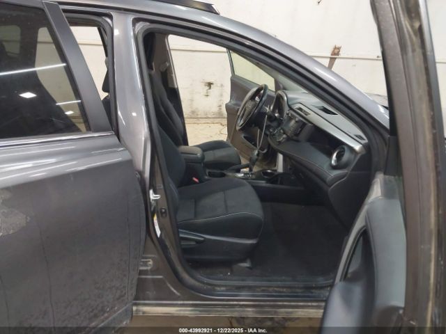 2017 TOYOTA RAV4 JTMWFREV8HJ107188 Photo 4