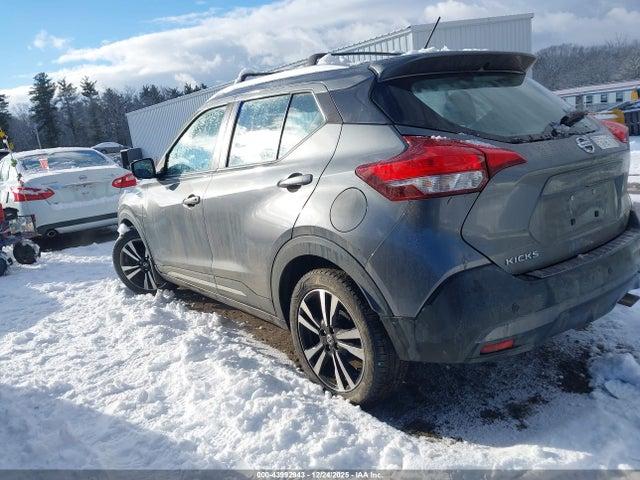 3N1CP5CU9JL523531 Nissan KICKS SR