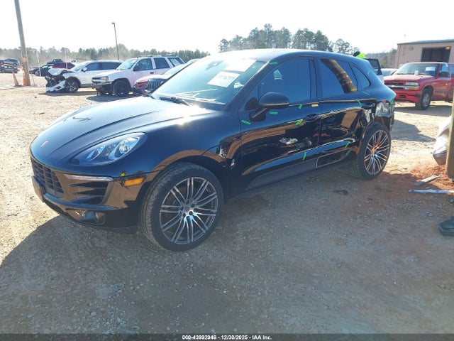 2018 PORSCHE MACAN WP1AA2A55JLB02237 Photo 1