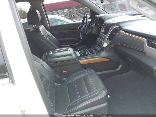 Продажа на аукционе авто 2019 Gmc Yukon Denali, vin: 1GKS2CKJ1KR379040, номер лота: 43993009