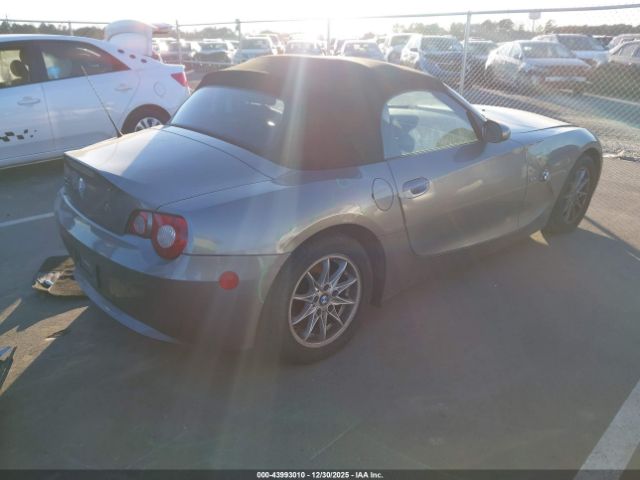 2005 BMW Z4 4USBT335X5LS55943 Photo 3