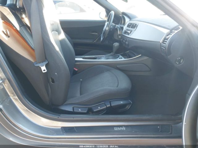 2005 BMW Z4 4USBT335X5LS55943 Photo 4