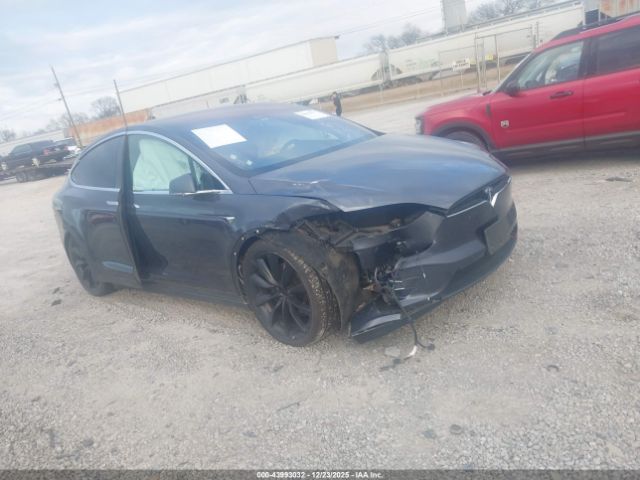 2018 TESLA MODEL X 5YJXCBE25JF139300