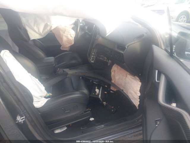 2018 TESLA MODEL X 5YJXCBE25JF139300 Photo 4