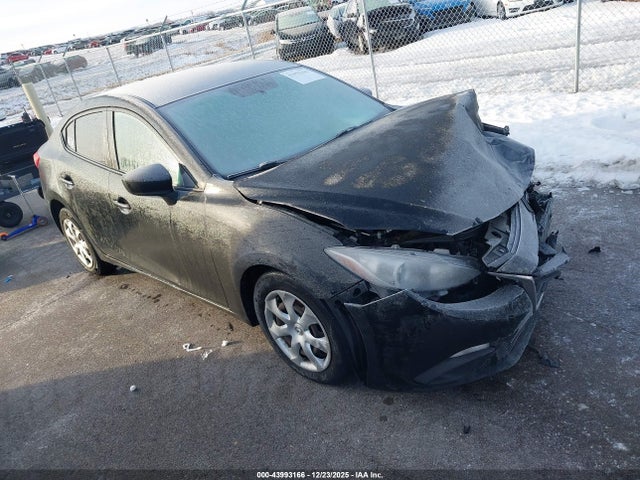3MZBM1T72GM311929 Mazda MAZDA3