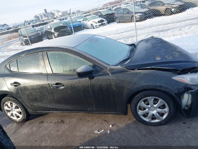 3MZBM1T72GM311929 Mazda MAZDA3