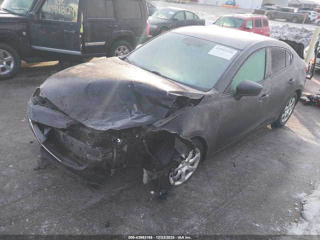 3MZBM1T72GM311929 Mazda MAZDA3