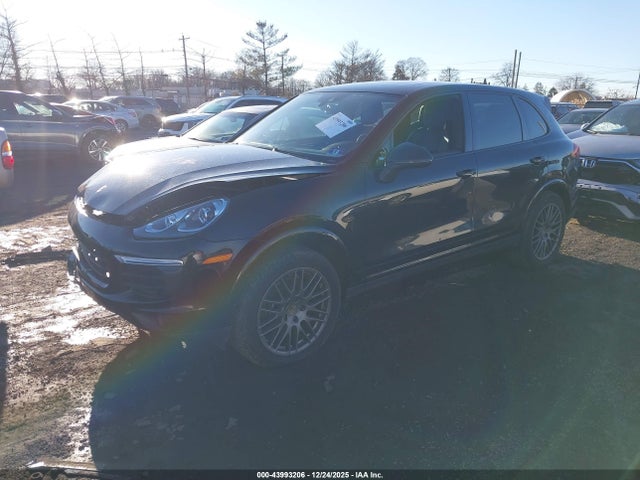 2017 PORSCHE CAYENNE WP1AA2A21HKA84177 Photo 1