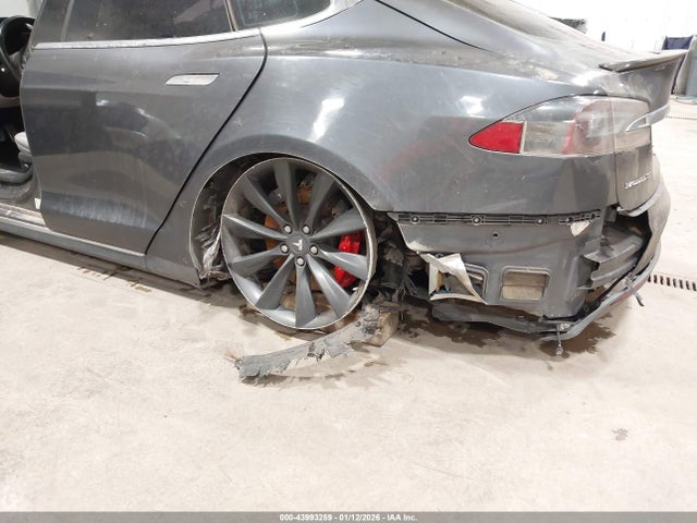 2015 TESLA MODEL S 5YJSA1V46FF100489 Photo 5
