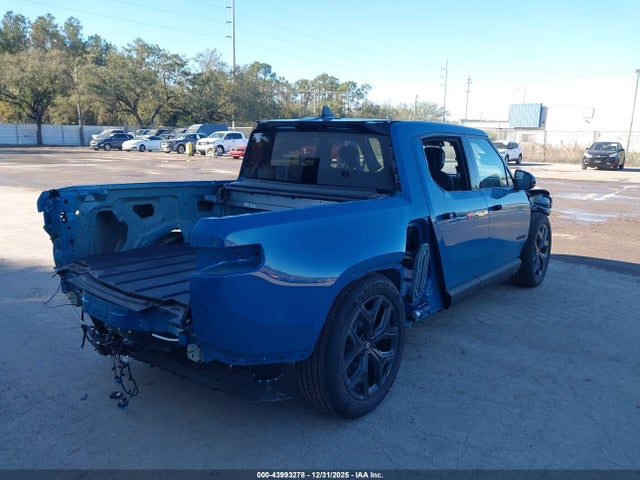 Rivian r1t 2025 7FCTGBAA3SN040116 Image 23