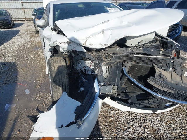 2015 Chrysler 200 Limited მანქანა იყიდება აუქციონზე, vin: 1C3CCCAB4FN747378, აუქციონის ნომერი: 43993296