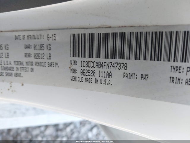 2015 Chrysler 200 Limited მანქანა იყიდება აუქციონზე, vin: 1C3CCCAB4FN747378, აუქციონის ნომერი: 43993296