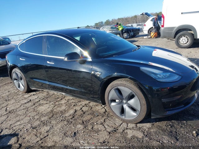 2018 TESLA MODEL 3 5YJ3E1EB9JF054737 Photo 0