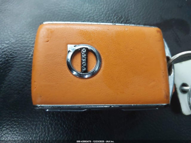 2021 VOLVO XC40 YV4162UK9M2471033 Photo 10