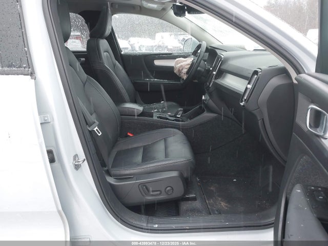2021 VOLVO XC40 YV4162UK9M2471033 Photo 4