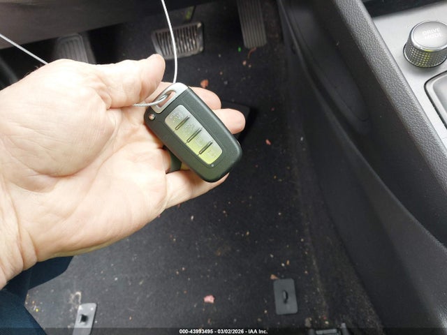KM8K62AB7NU911828 Hyundai Kona Sel