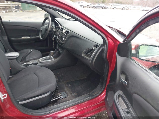 2013 CHRYSLER 200 1C3CCBAB8DN635450 Photo 4