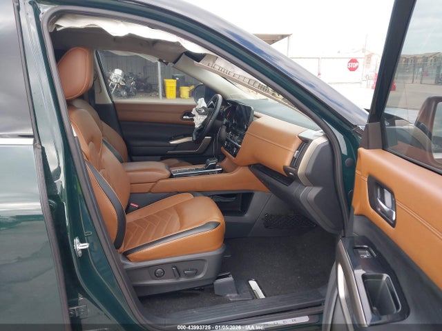 Продажа на аукционе авто 2023 Nissan Pathfinder Platinum Fwd, vin: 5N1DR3DG1PC231204, номер лота: 43993725