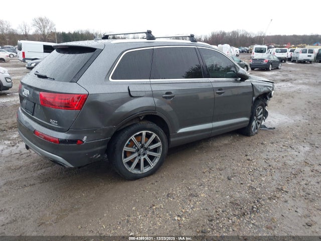 2018 AUDI Q7 WA1VAAF72JD048536 Photo 3