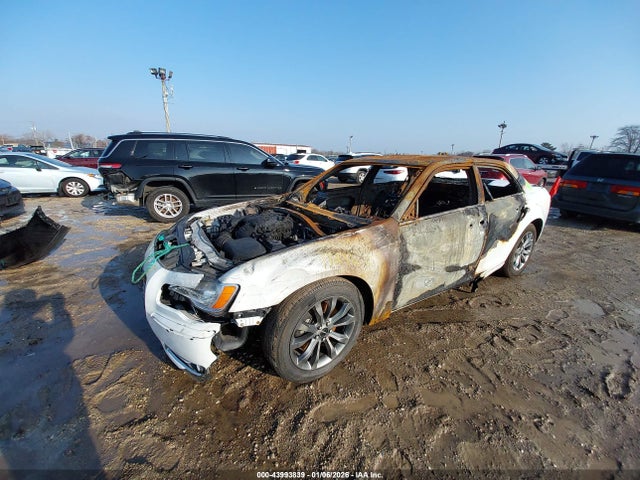 43993839 :رقم المزاد ، 2C3CCAGGXEH283852 vin ، 2014 Chrysler 300 مزاد بيع