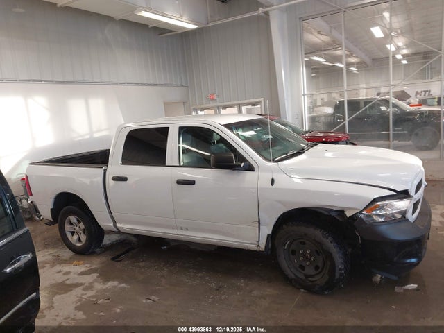 Продаж на аукціоні авто 2019 Ram 1500 Classic Tradesman  4x4 5'7 Box, vin: 3C6RR7KG6KG723096, номер лоту: 43993863