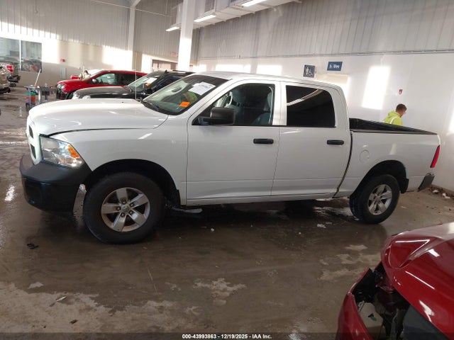 Продаж на аукціоні авто 2019 Ram 1500 Classic Tradesman  4x4 5'7 Box, vin: 3C6RR7KG6KG723096, номер лоту: 43993863