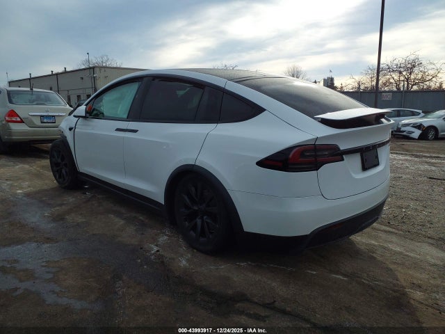 2023 TESLA MODEL X 7SAXCAE59PF384360 Photo 2