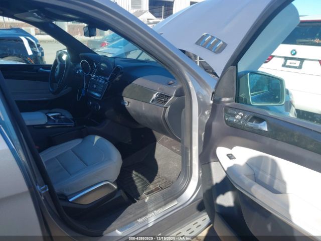 2017 MERCEDES-BENZ GLS 550 4JGDF7DE5HA772400 Photo 4