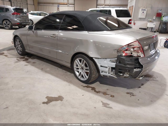 2008 MERCEDES-BENZ CLK 350 WDBTK56F28F252596 Photo 2