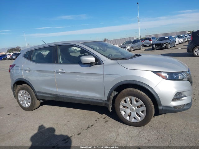 JN1BJ1CV0LW255030 Nissan Rogue Sport S Fwd Xtronic Cvt