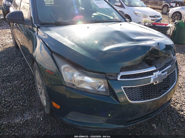 1G1PA5SH3E7152356 Chevrolet Cruze Ls Auto