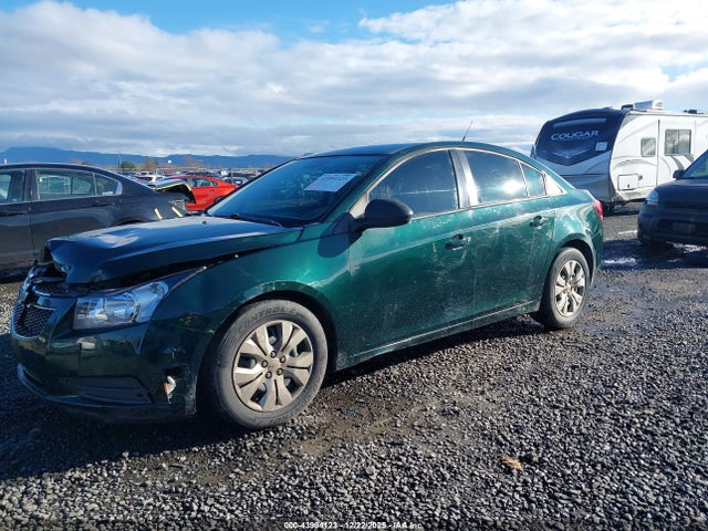 1G1PA5SH3E7152356 Chevrolet Cruze Ls Auto