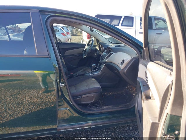 1G1PA5SH3E7152356 Chevrolet Cruze Ls Auto