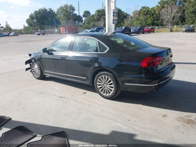 2016 VOLKSWAGEN PASSAT 1VWBT7A34GC016998 Photo 2