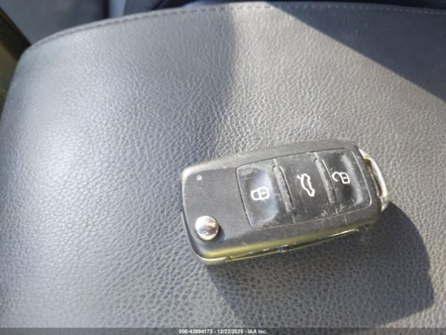 2016 VOLKSWAGEN TIGUAN WVGBV7AX5GW013862 Photo 10