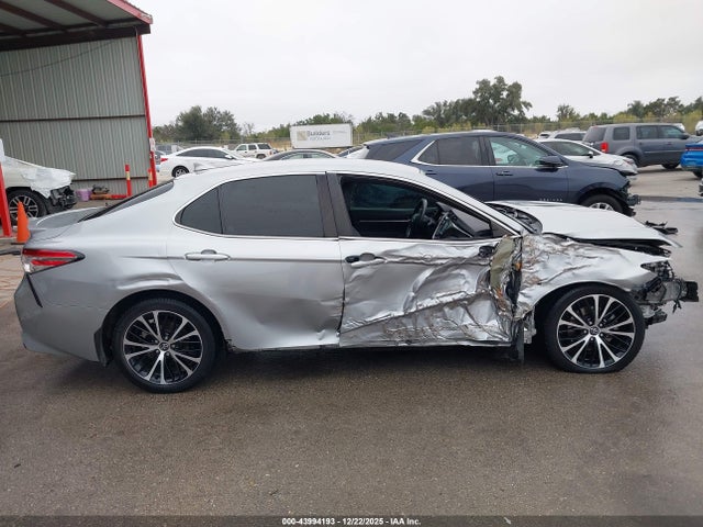 Продажа на аукционе авто 2020 Toyota Camry Se, vin: 4T1M11AKXLU911708, номер лота: 43994193