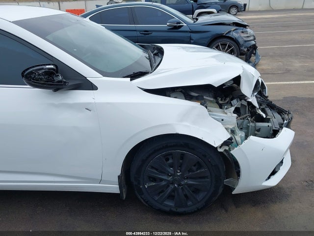 3N1AB8BV0NY260422 Nissan Sentra S Xtronic Cvt
