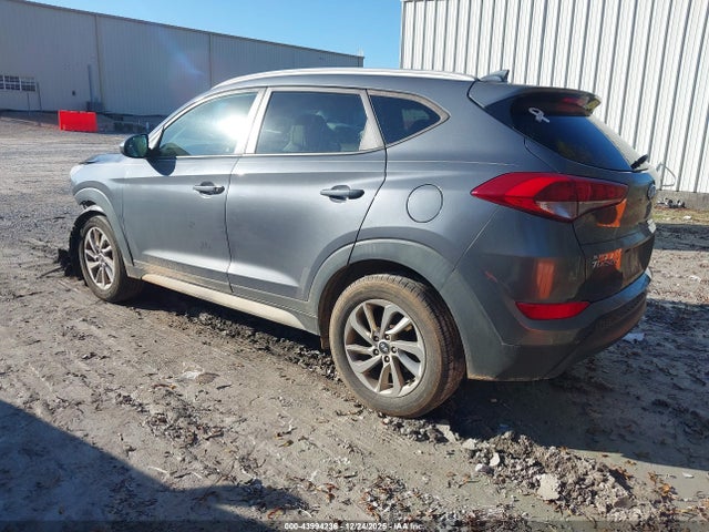 2018 HYUNDAI TUCSON KM8J33A48JU671274 Photo 2