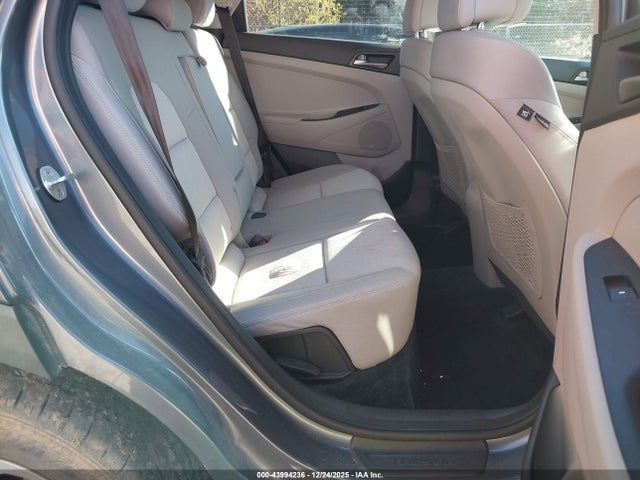 2018 HYUNDAI TUCSON KM8J33A48JU671274 Photo 7