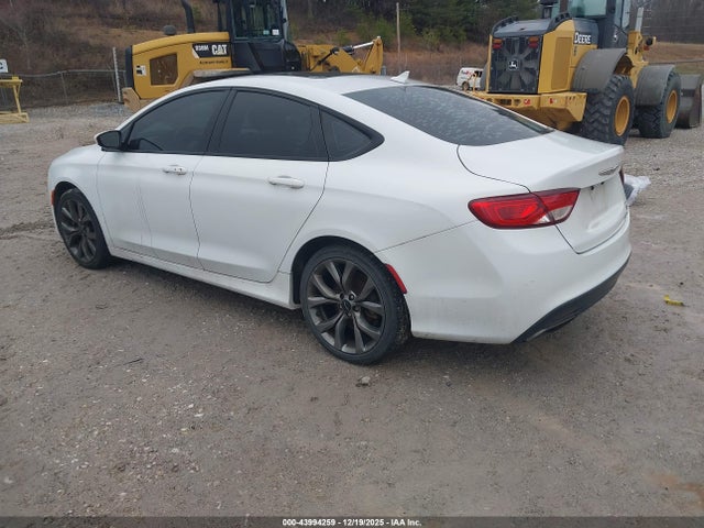 Продажа на аукционе авто 2015 Chrysler 200 S, vin: 1C3CCCBBXFN539312, номер лота: 43994259