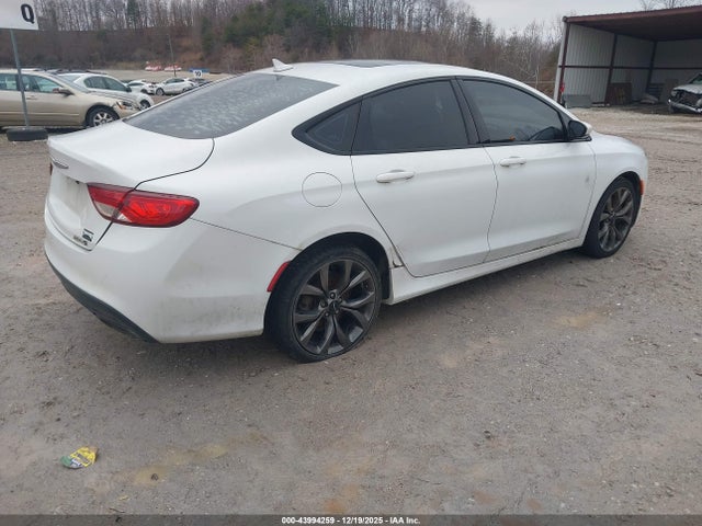 Продажа на аукционе авто 2015 Chrysler 200 S, vin: 1C3CCCBBXFN539312, номер лота: 43994259