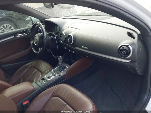2016 AUDI A3 WAUB8GFF3G1074147 Photo 4