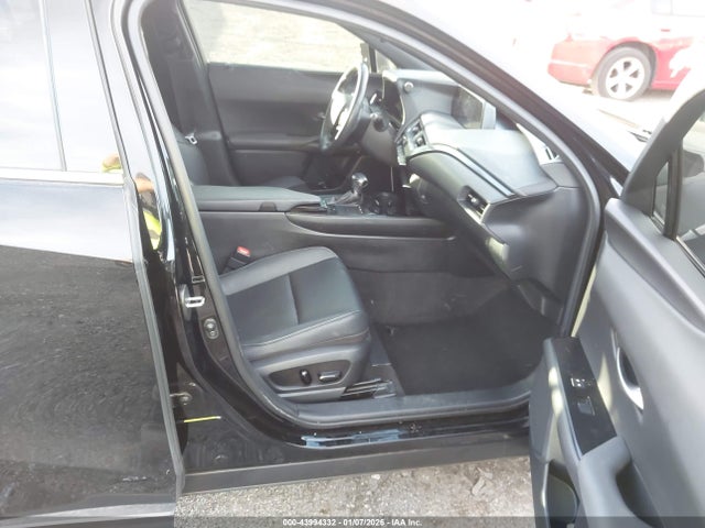 2021 LEXUS UX 200 JTHP3JBH7M2037733 Photo 4