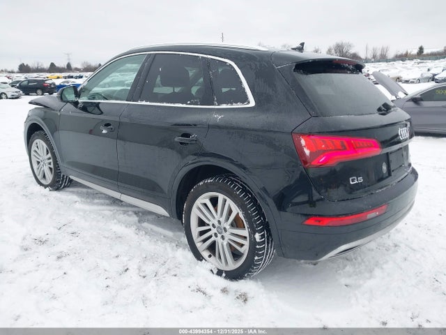 2019 AUDI Q5 WA1BNAFY8K2080680 Photo 2