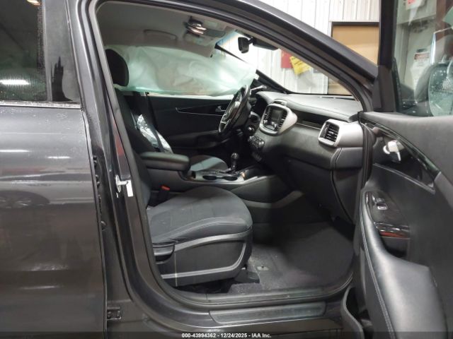 2017 KIA SORENTO 5XYPG4A55HG227086 Photo 4