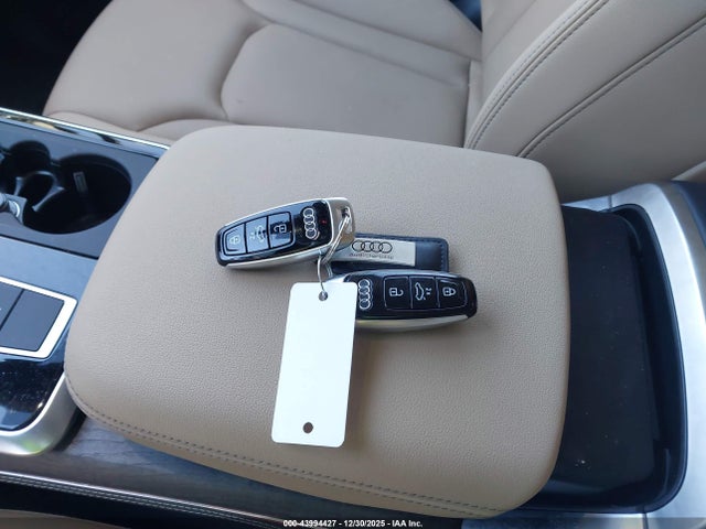 2025 AUDI Q7 WA1LCBF70SD013714 Photo 10
