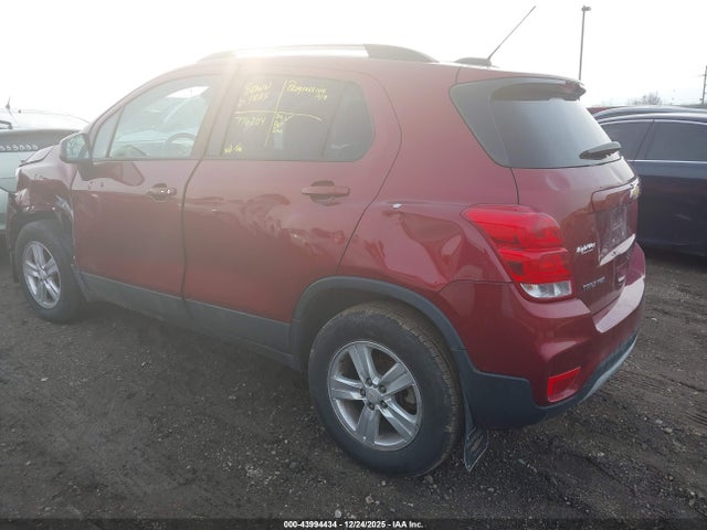 2021 CHEVROLET TRAX KL7CJPSB7MB335121 Photo 2